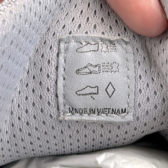 Patent leather and technical fabric Prada America's Cup sneakers Size 11 Red - Picture 11 of 11